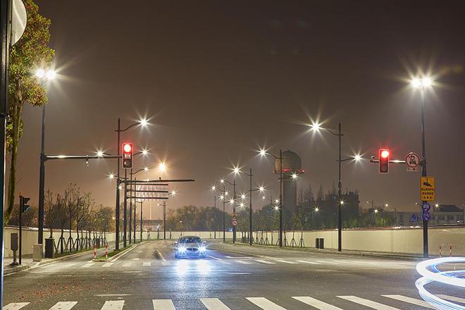 路灯照明节能改造三思LED灯(图1) 路灯照明节能改造三思LED灯(图1)