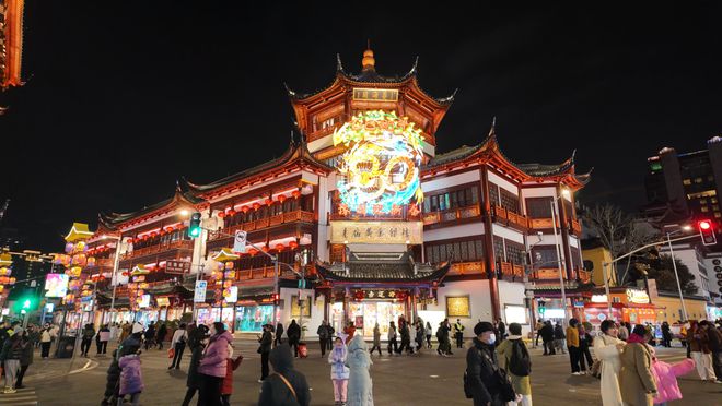 不止灯美豫园灯会“追光者”更美(图1)