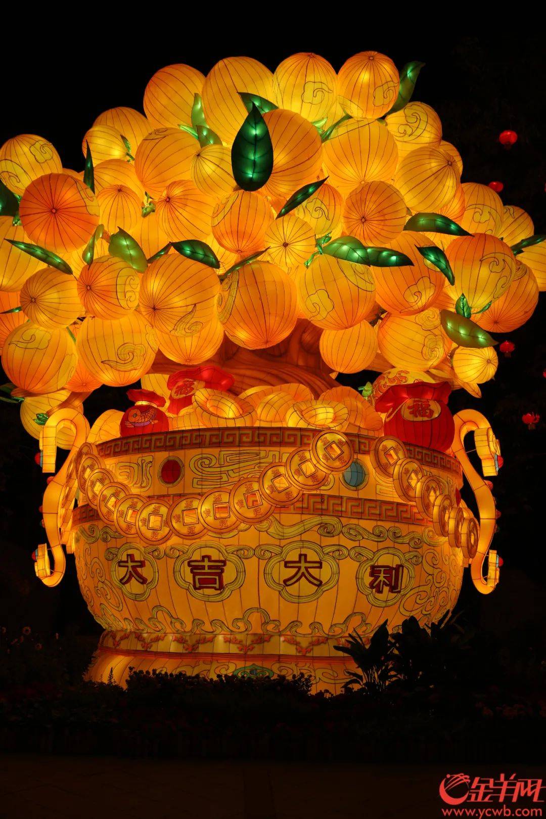 亚盈体育入口倒计时一天超七层楼高凤冠广州新春灯会亮灯抢先探票价公开→(图5)