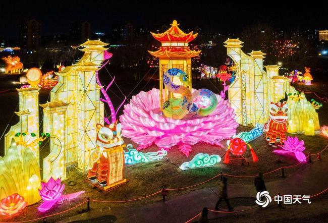 亚盈体育网址花样“灯”场 一组图看各地灯光璀璨喜迎新年(图7)