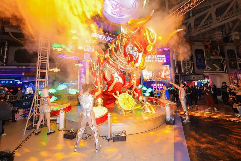 春节到羊城商圈赏灯2025亚盈体育平台正佳大唐千灯会启幕(图4)