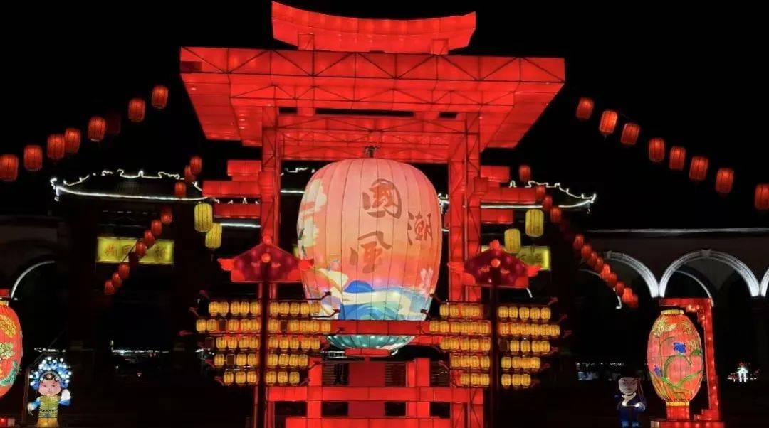 “巳巳如意”邂逅山西古城花灯里的非遗春节(图4)