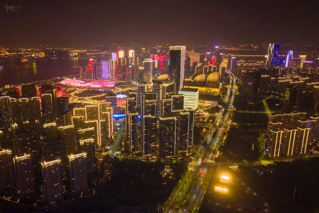 2025年杭州春节住在钱塘江畔的市民最满意因为这里看灯方便(图4)