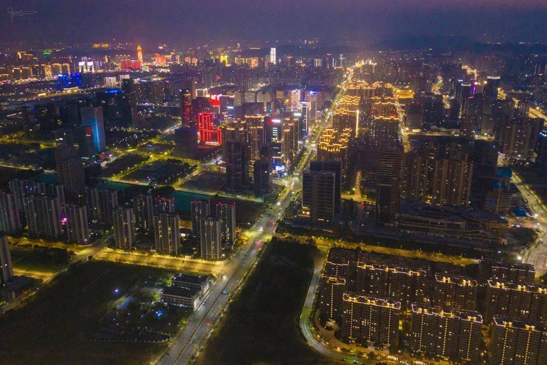 2025年杭州春节住在钱塘江畔的市民最满意因为这里看灯方便(图9)