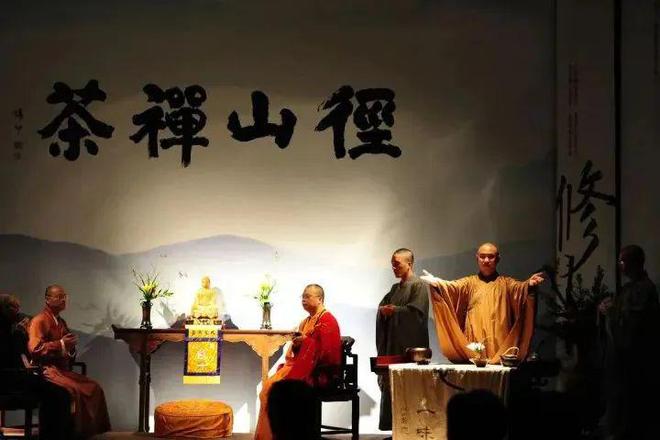 25米长的亚盈体育平台蛇灯你见过吗？去杭州这条老街瞧一瞧首个“非遗版春节”登场(图3)