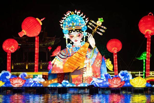 灯舞新春丨台儿庄古城新春灯会古韵今风醉游人(图6)