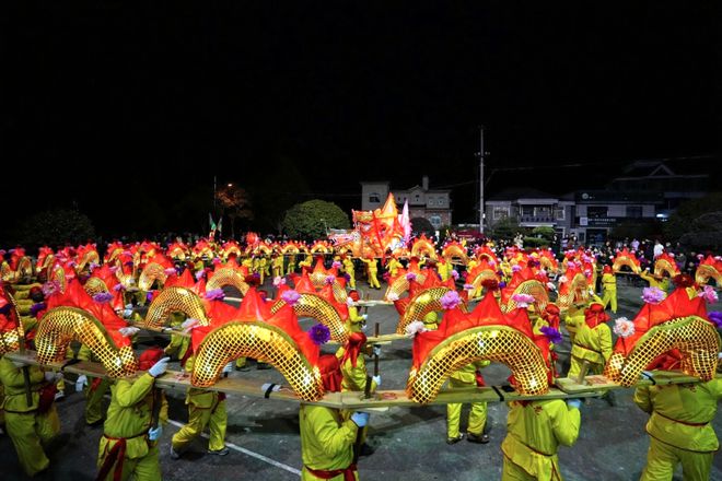 亚盈体育平台500年传统再现桐庐这个村年味拉满(图5)