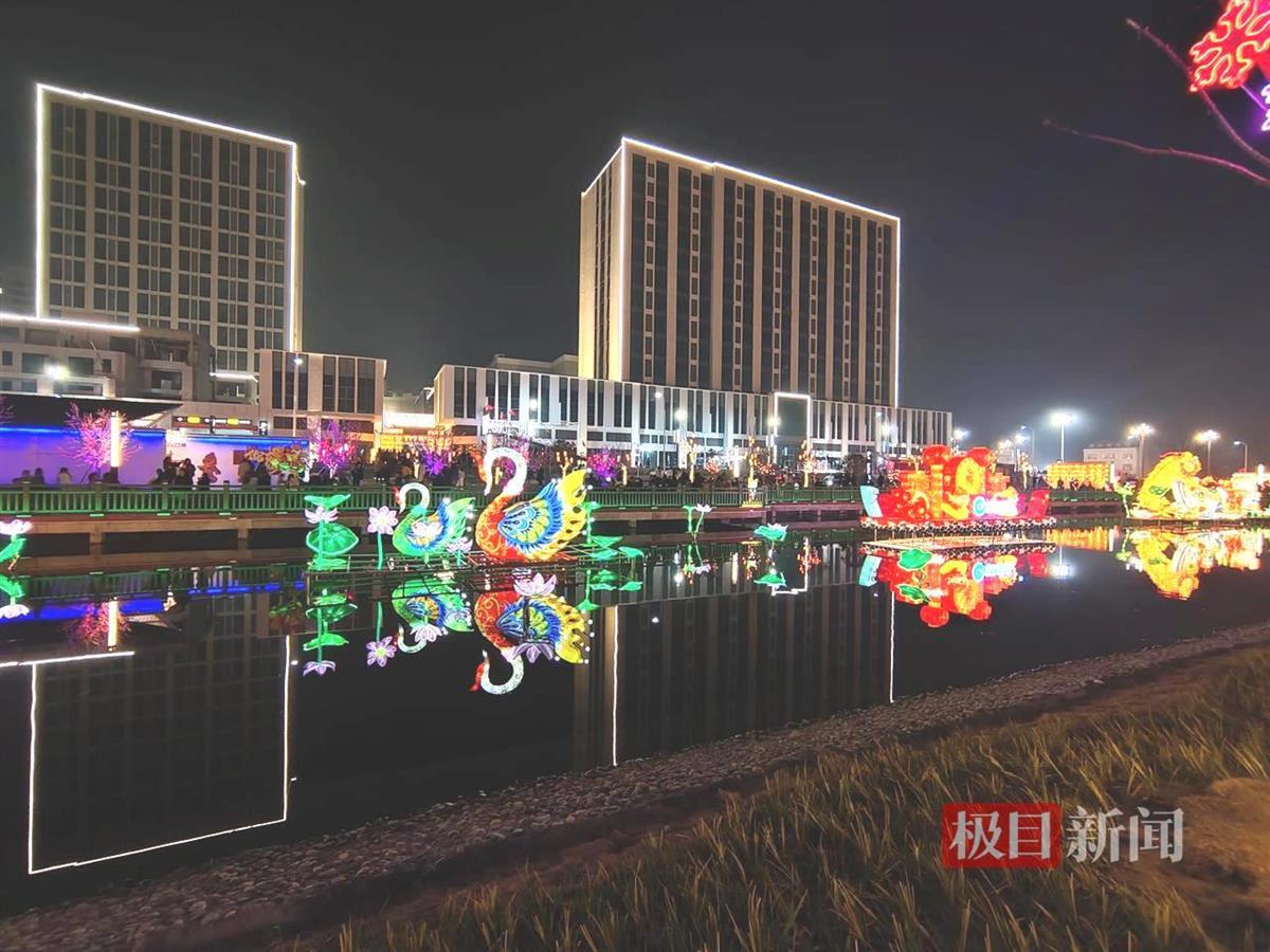 国家级非遗“潜江灯会”启幕最大花灯宽18米高6米(图8)
