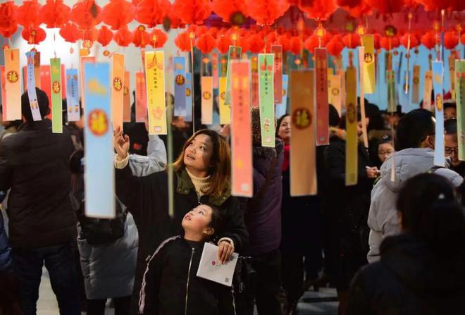亚盈体育APP打卡去扬州赏灯攻略来了其中仪征(图3)