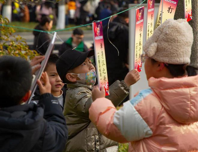 亚盈体育APP打卡去扬州赏灯攻略来了其中仪征(图6)
