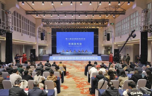 人工智能赋能的彩灯见过没？第31届自贡国际恐龙灯会将于1月17日启幕(图1)