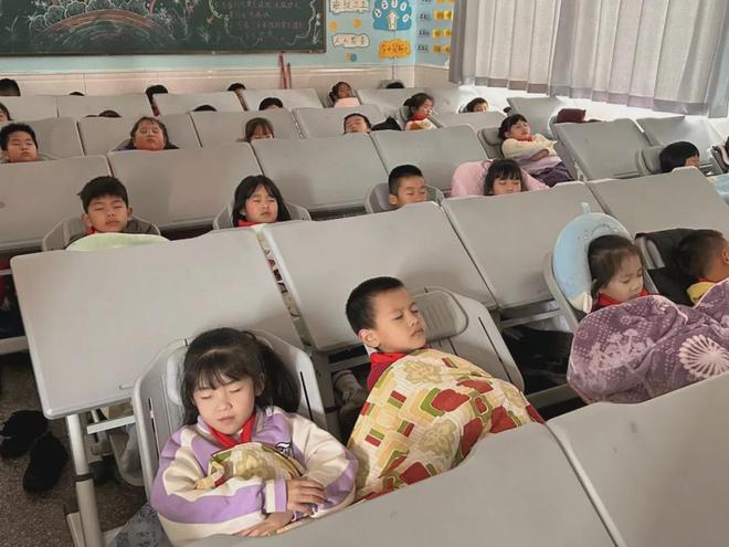 连月中标金额破亿教育照明市场红利还能持续多久？(图7)