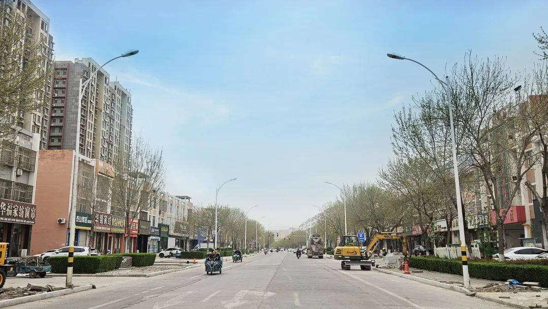 亚盈体育网址这里路灯改造升级(图1)