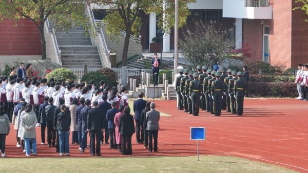 海门基层立法联系点：国旗下法治宣讲 点亮青春“护航灯”(图1)