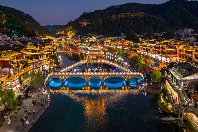 景区文旅灯光爆品打造怎样抓住要点？亚盈体育平台(图5)