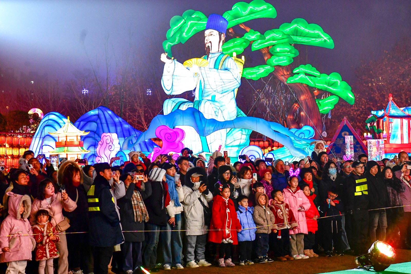 灯为笔文作墨观山湖灯会庙市绘就贵州年味的美好画卷(图10)