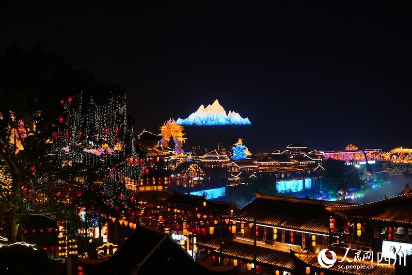 新春走基层｜三组灯看非遗灯会为何出彩？(图1)