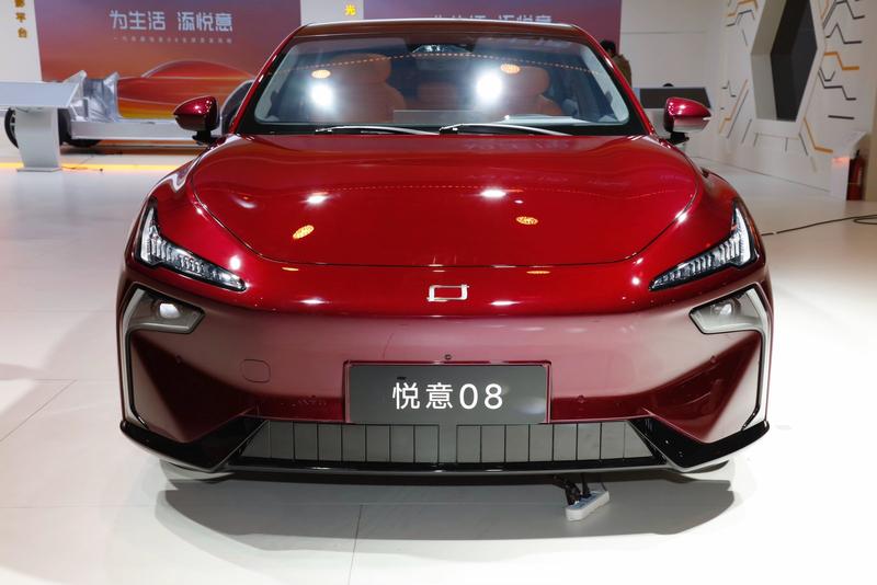 2025上海车展：一汽奔腾悦意08发布(图3)