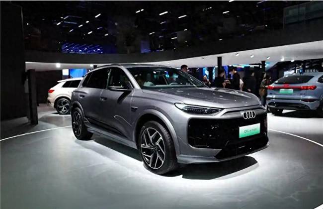亚盈体育注册OLED灯组+发光logo奥迪Q6L etron用数字灯光重塑豪华定义(图1)